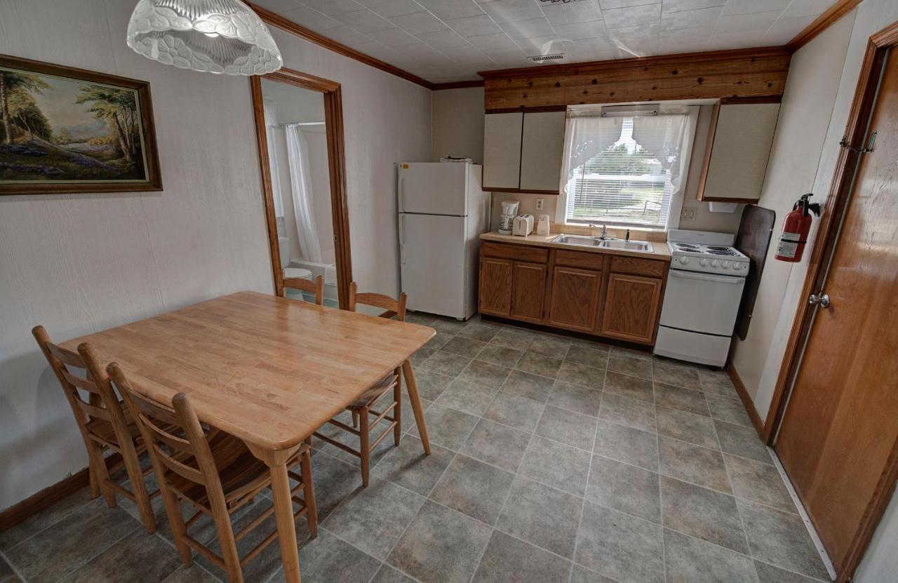 Outer Banks Motel - Village Accommodations Бъкстън Екстериор снимка