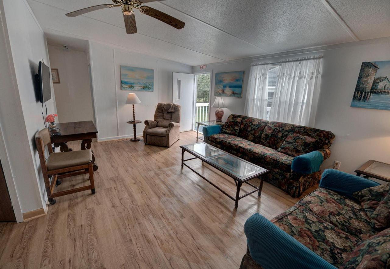 Outer Banks Motel - Village Accommodations Бъкстън Екстериор снимка