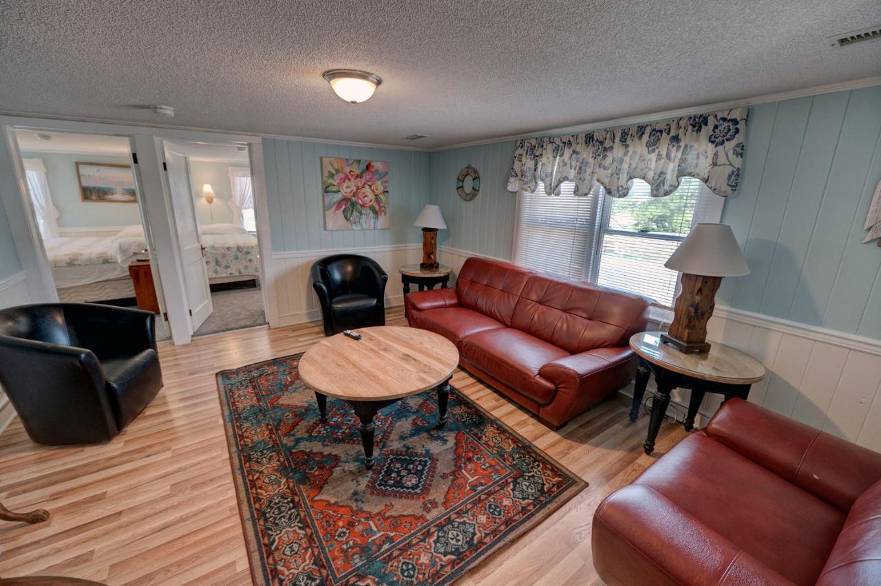 Outer Banks Motel - Village Accommodations Бъкстън Екстериор снимка