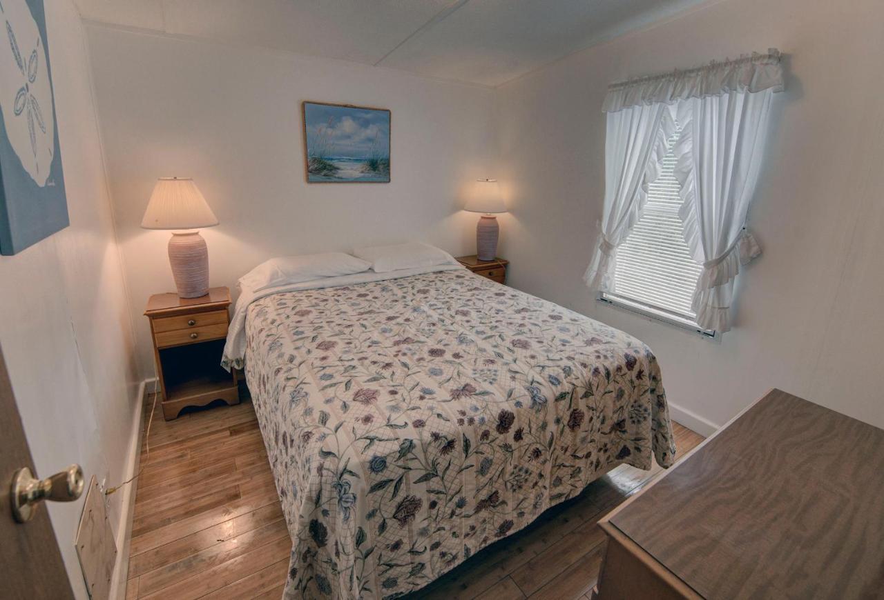 Outer Banks Motel - Village Accommodations Бъкстън Екстериор снимка