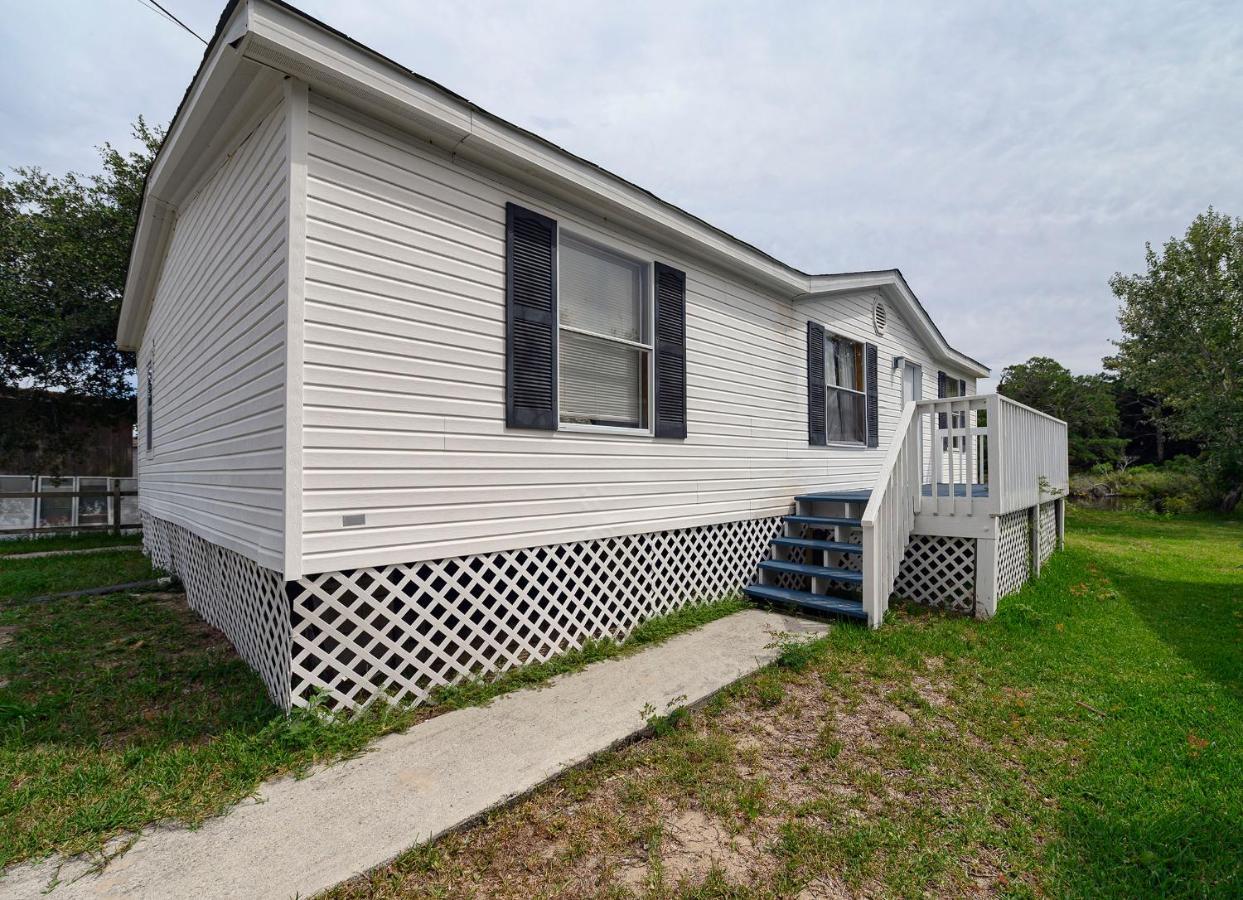 Outer Banks Motel - Village Accommodations Бъкстън Екстериор снимка