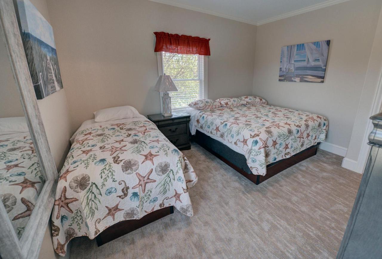 Outer Banks Motel - Village Accommodations Бъкстън Екстериор снимка